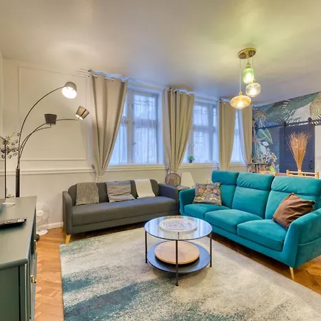 Apartment Vieux Marche Sublime Avec Ascenseur