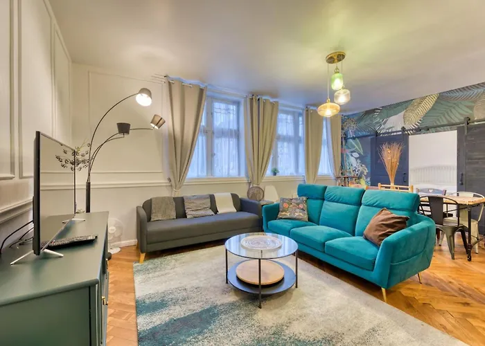 Apartment Vieux Marche Sublime Avec Ascenseur